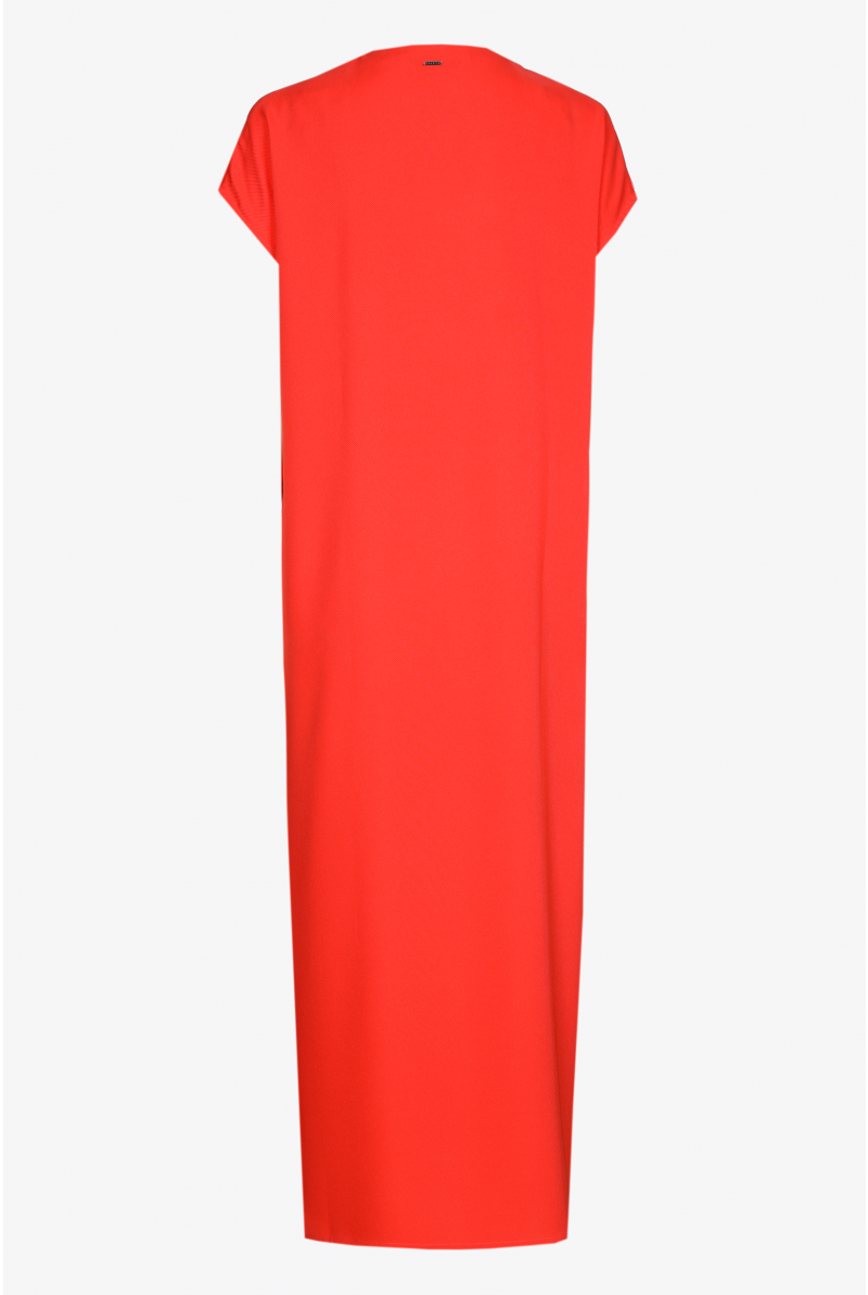 Robe élégante avec détail plissé