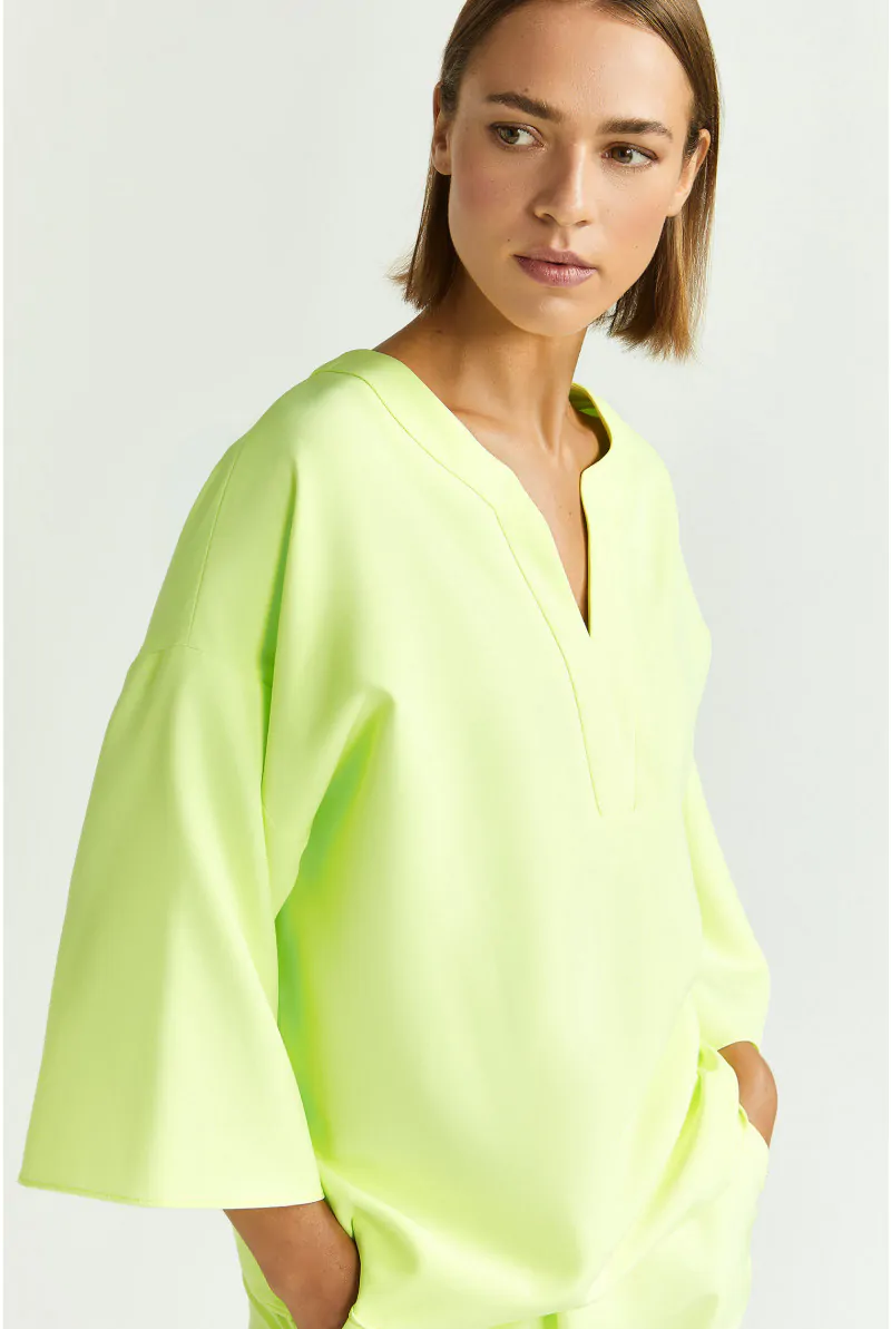 Blouse in supple fabric