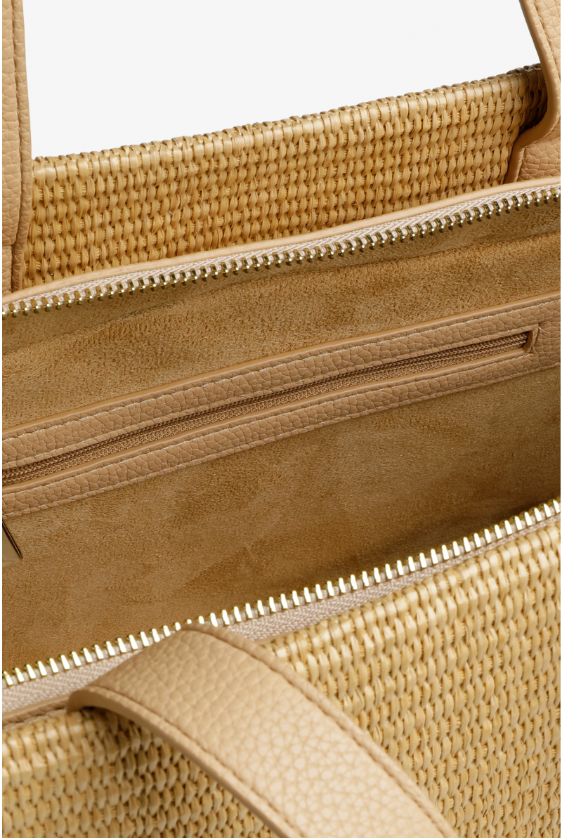 Sac à main élégant avec raphia