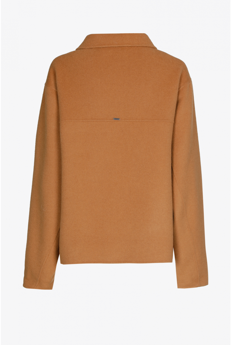 Oversized jacket with shirt collar