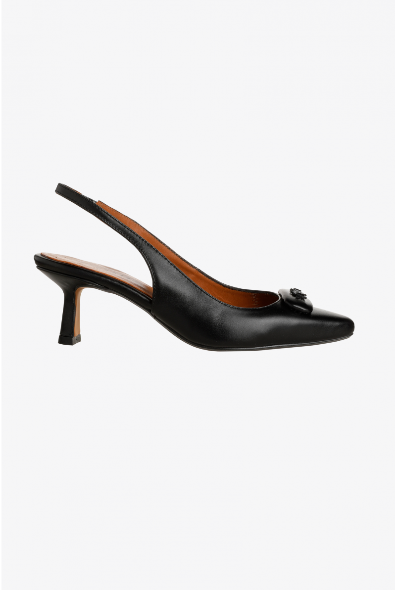 Elegant leather heels