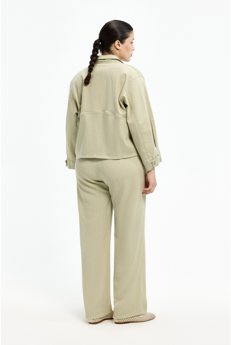 Contemporary jacket with buttons