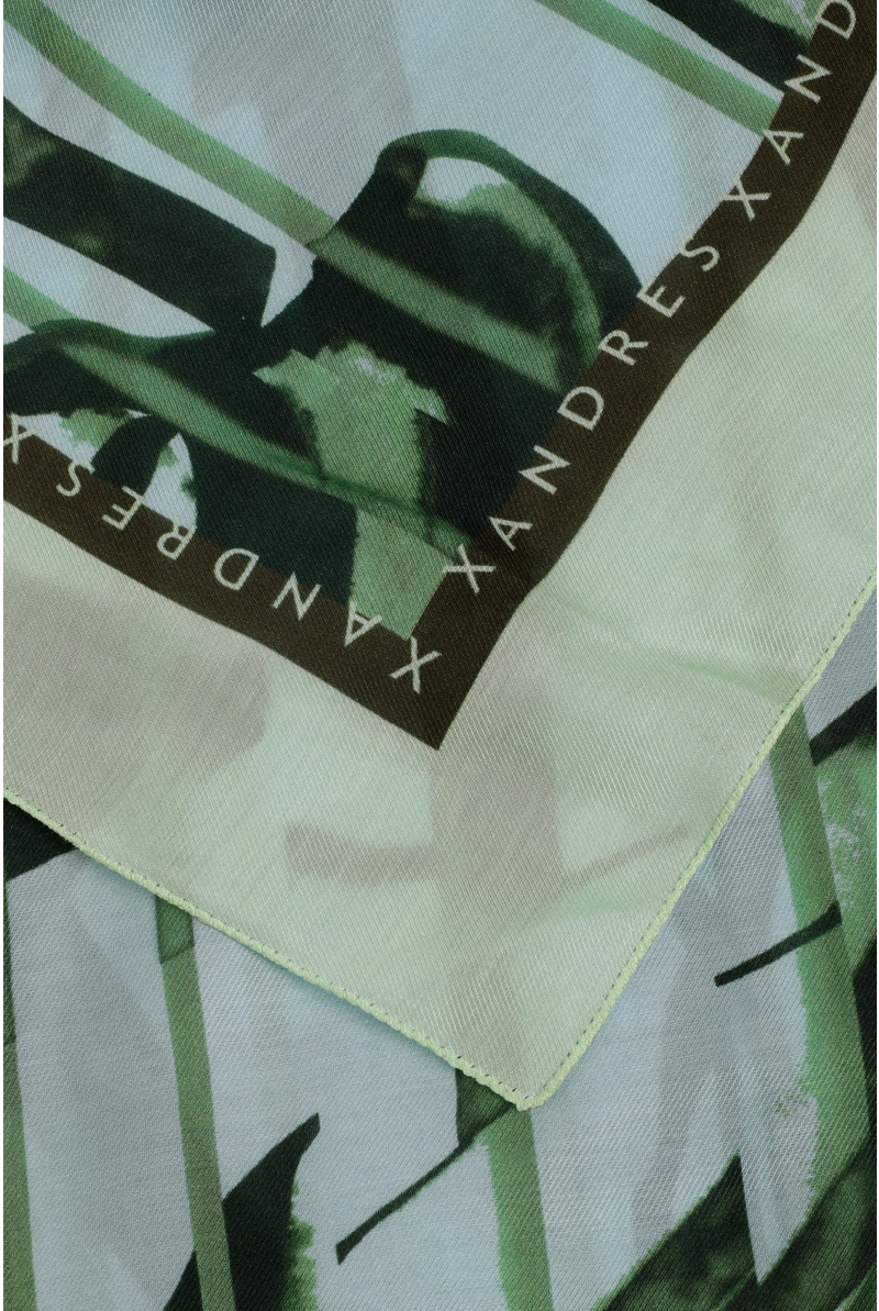 Foulard avec imprimé plissé