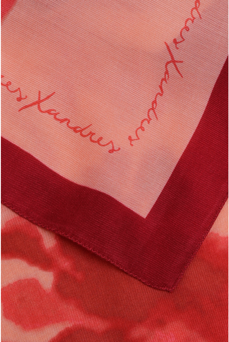 Sjaal met bloemenpint