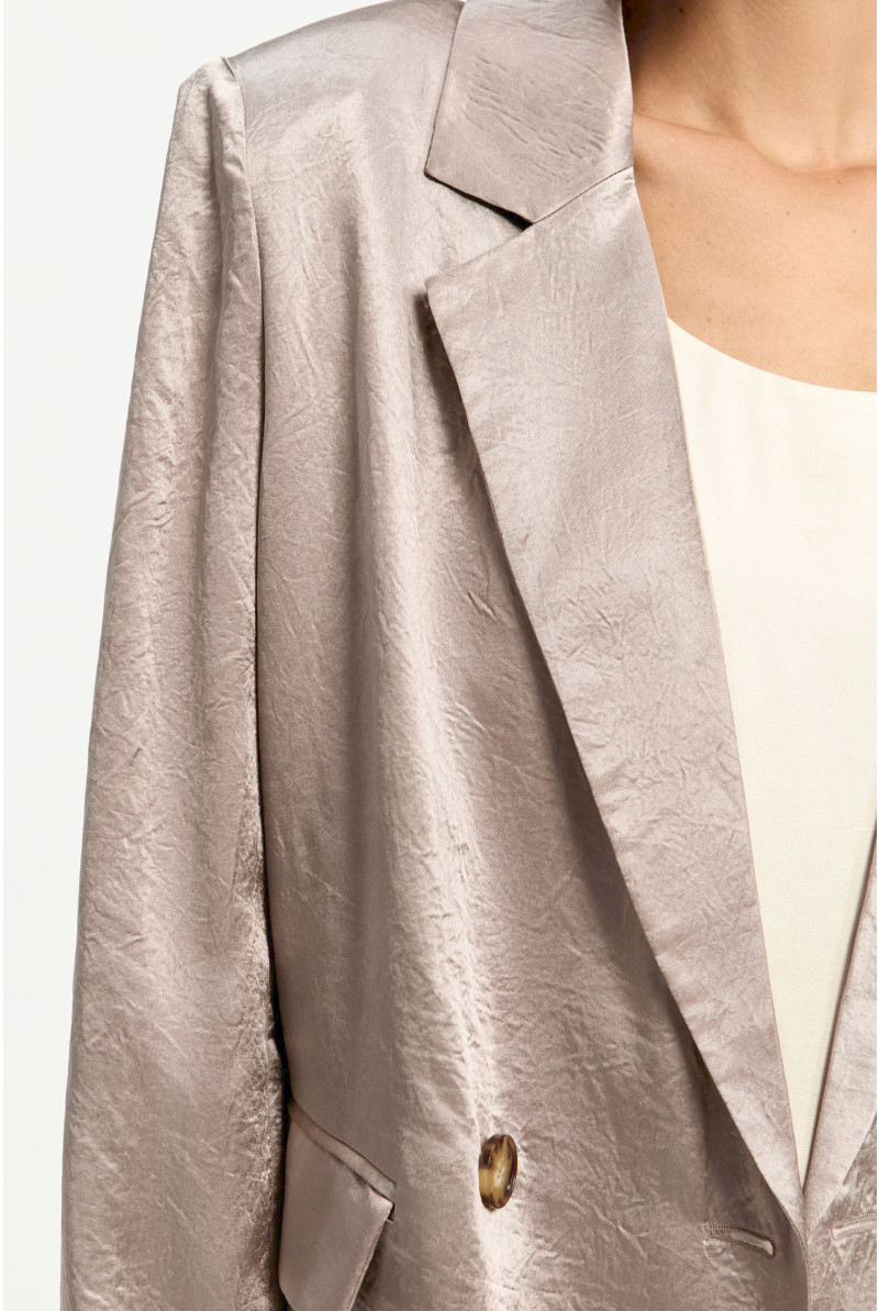 Blazer mit dezenten Falten