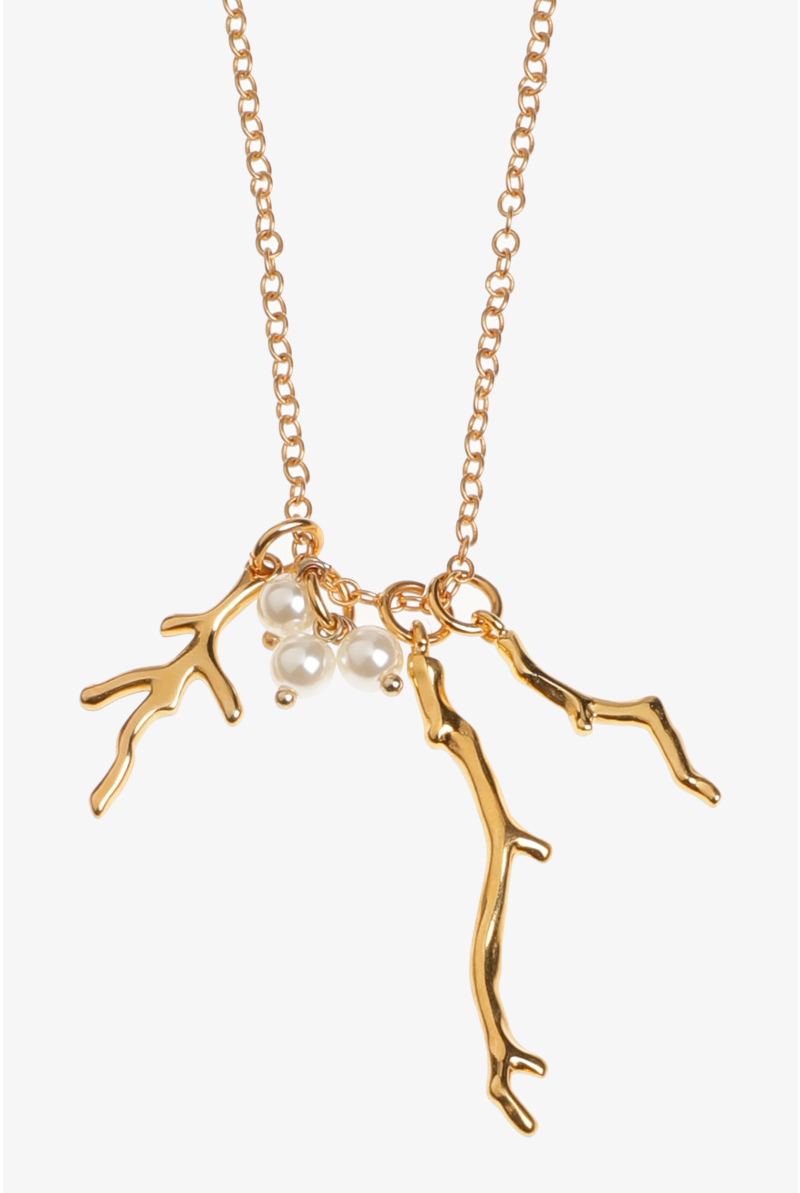 Halskette mit stilvollen Charms