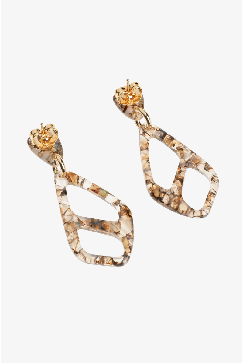 Earrings with a striking pendant