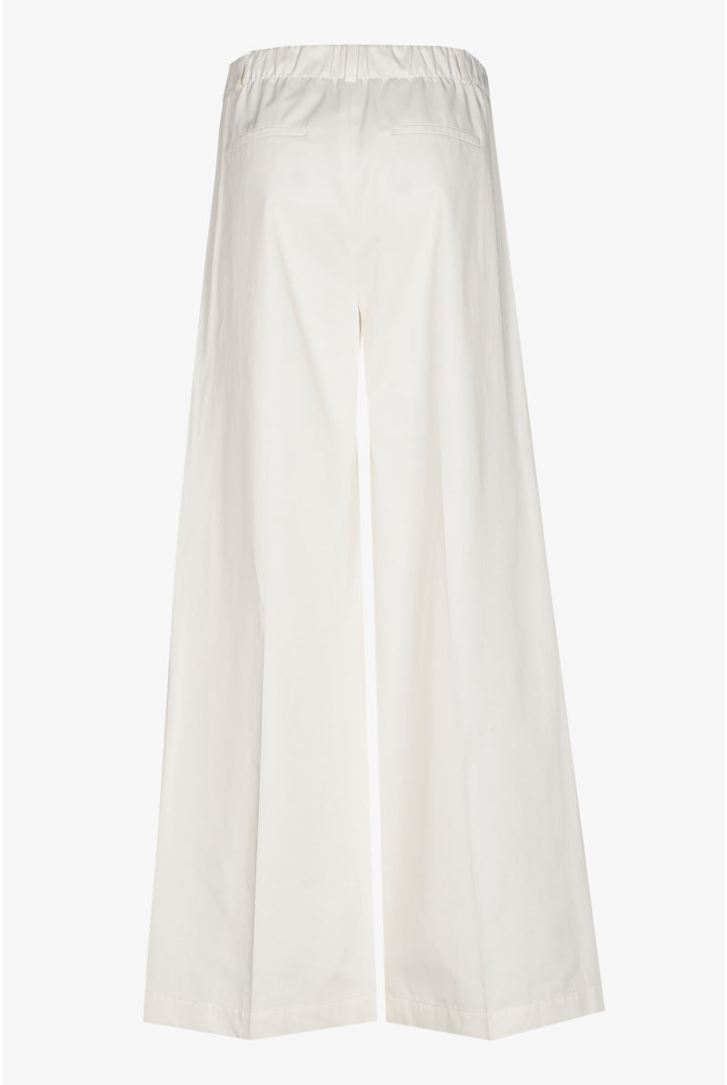 Hose mit hoher Taille