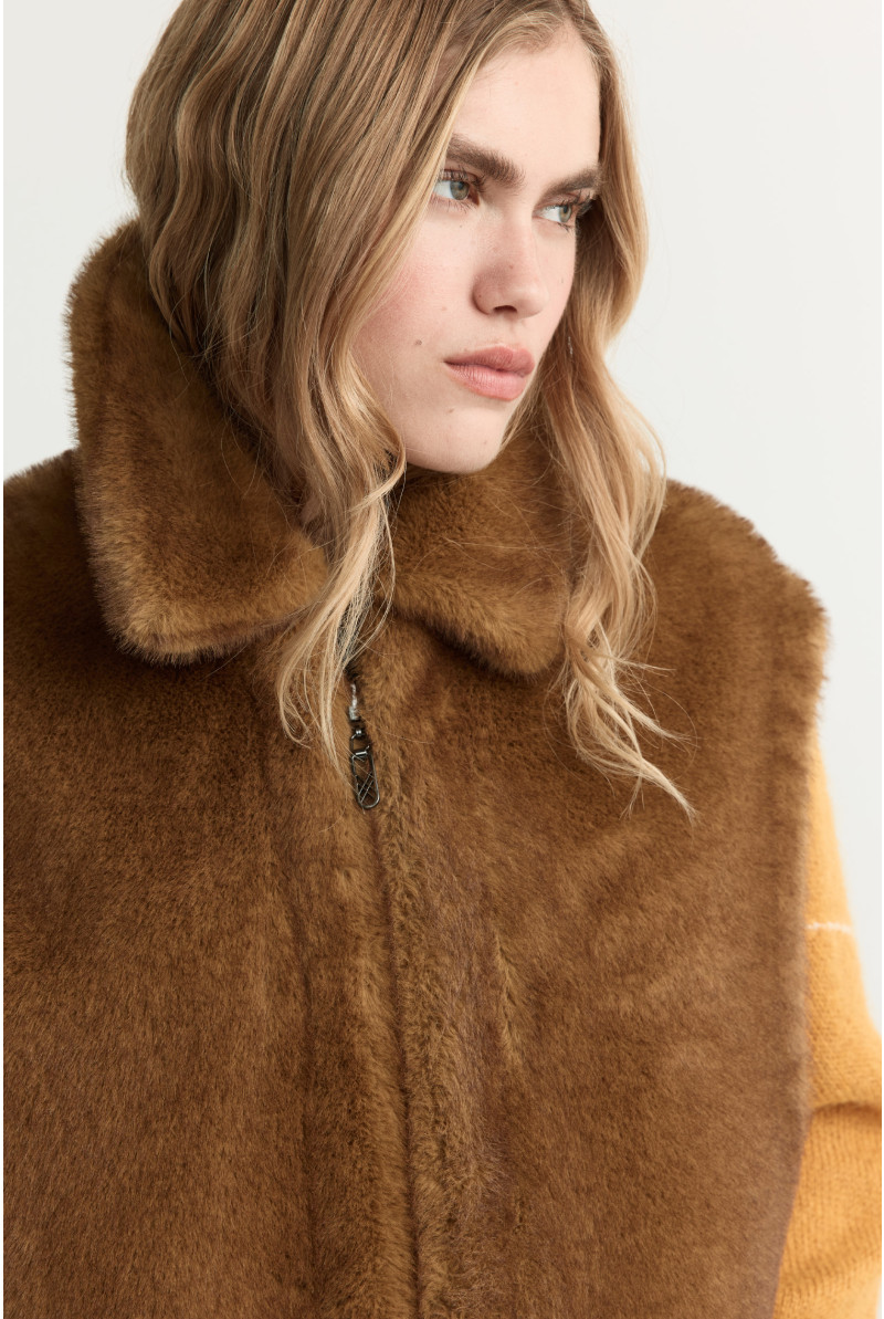 Wendejacke mit Kunstfell