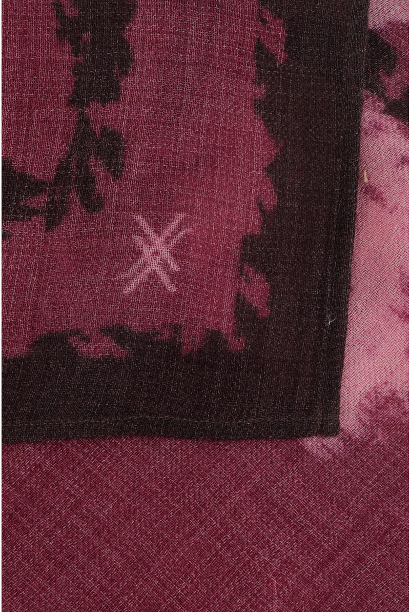 Woollen scarf with floral print