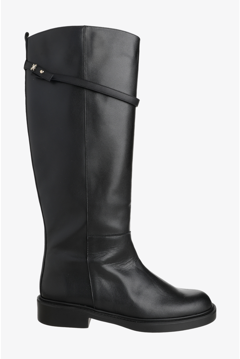 Hohe Stiefel