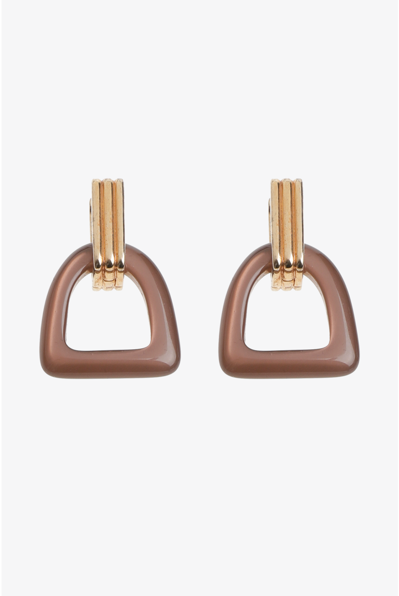 Short earrings