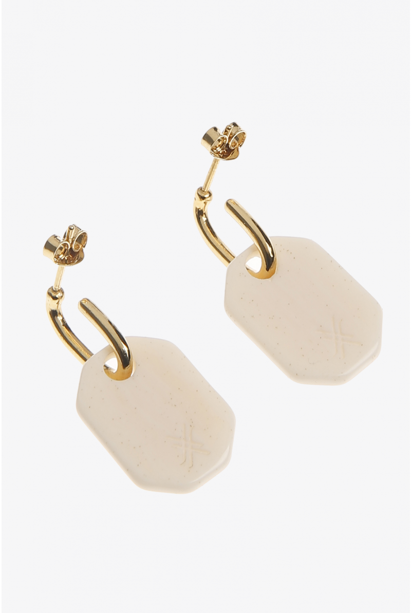 Gold-plated white earrings