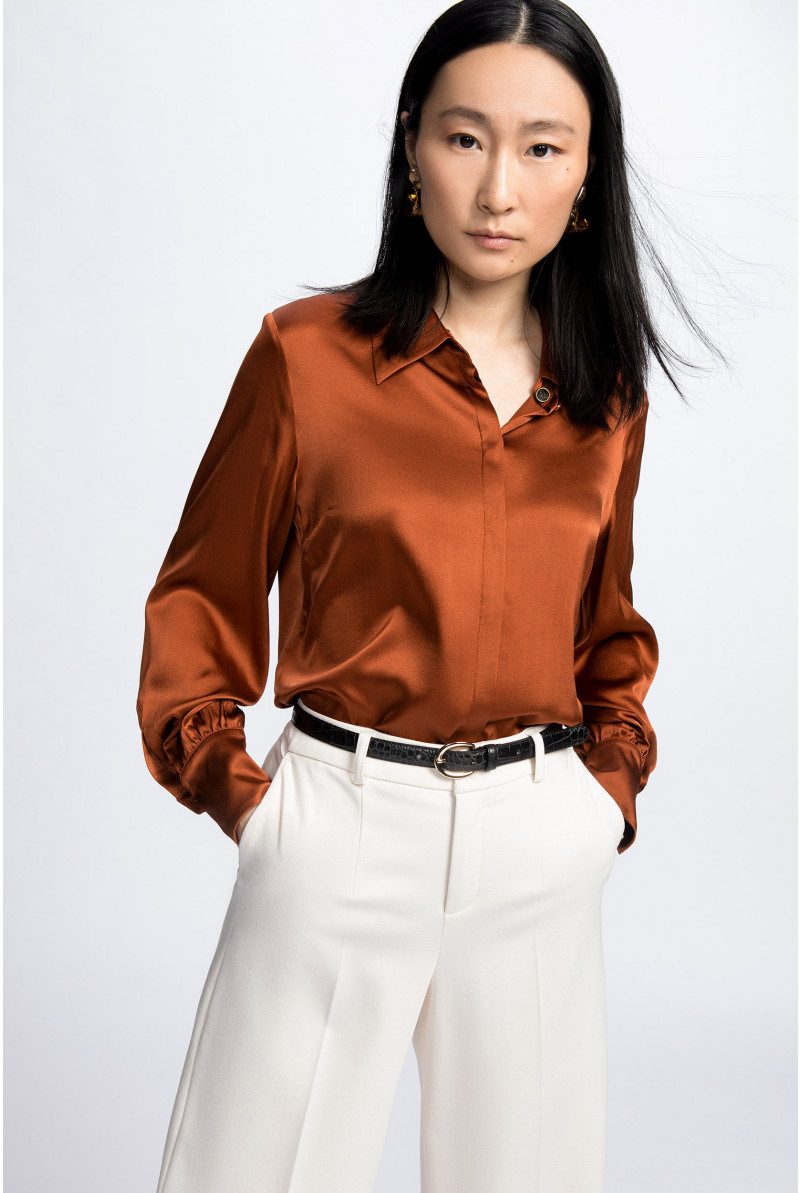 Thin leather belt