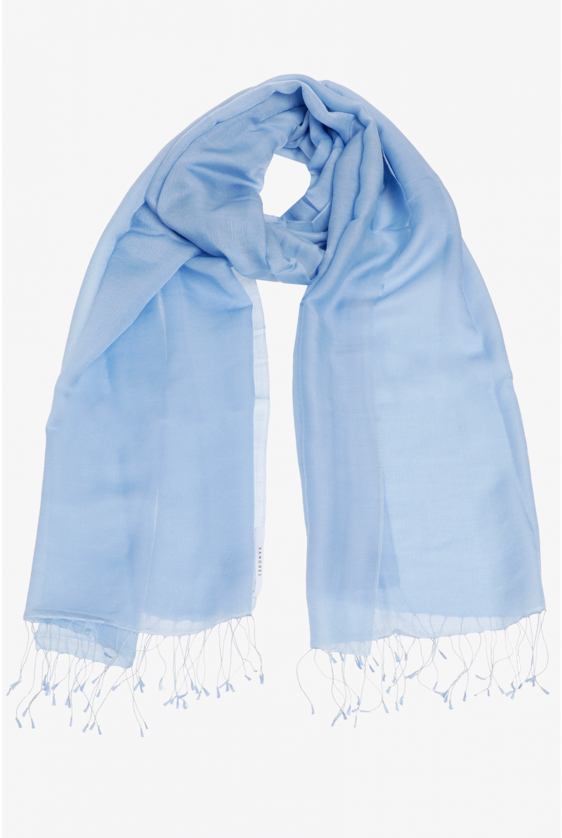 Summer scarf with fringes