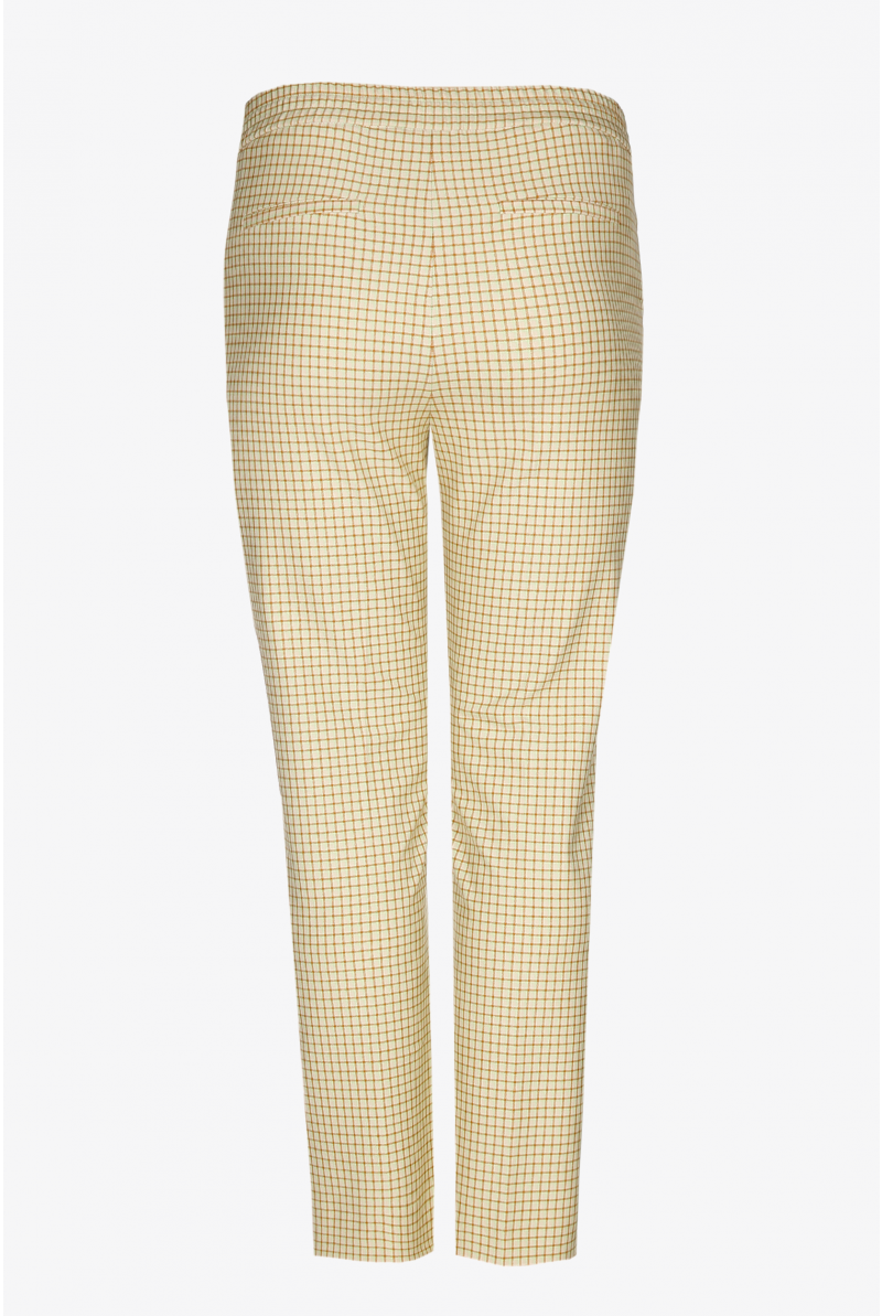 Trousers with elastic