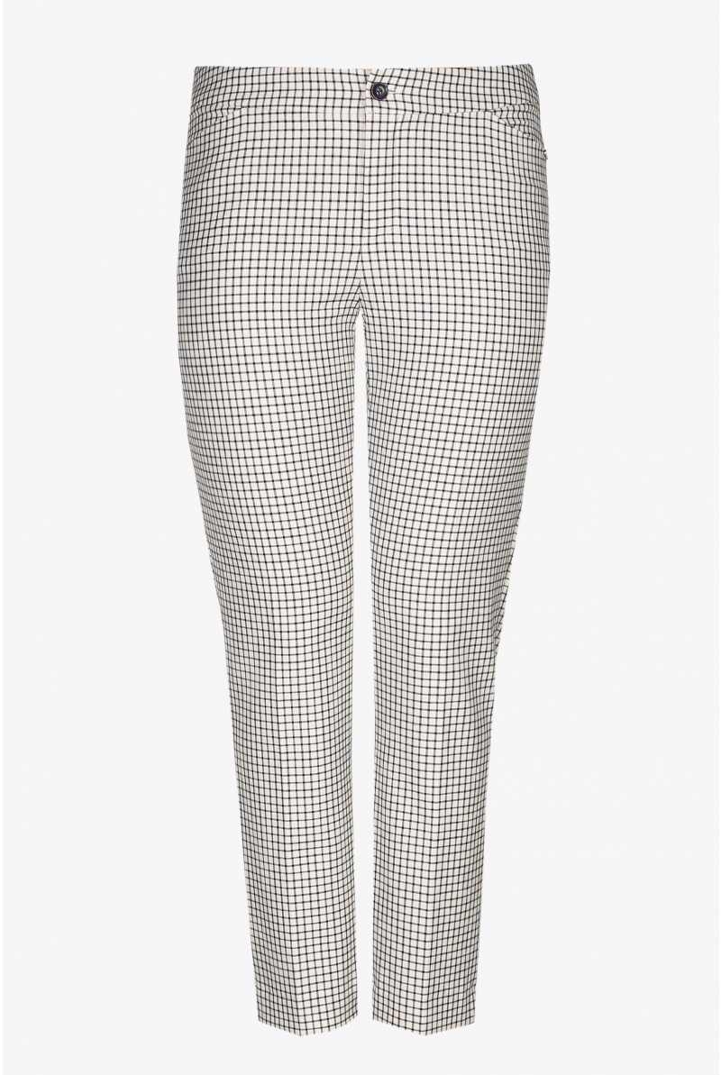 Trousers with elastic