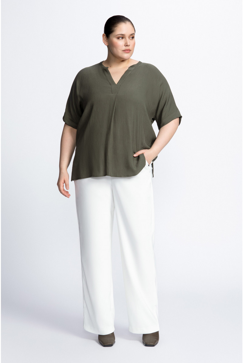 Kimonobluse mit V-Ausschnitt