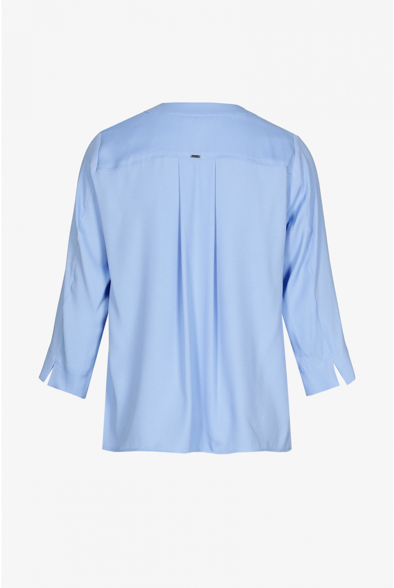 Soepelvallende blouse met V-hals