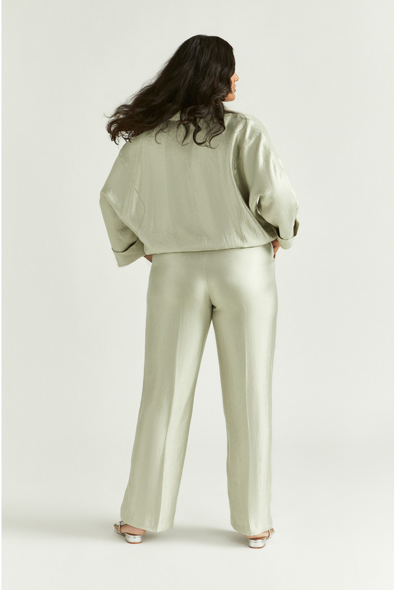 Pantalon brillant à jambes larges