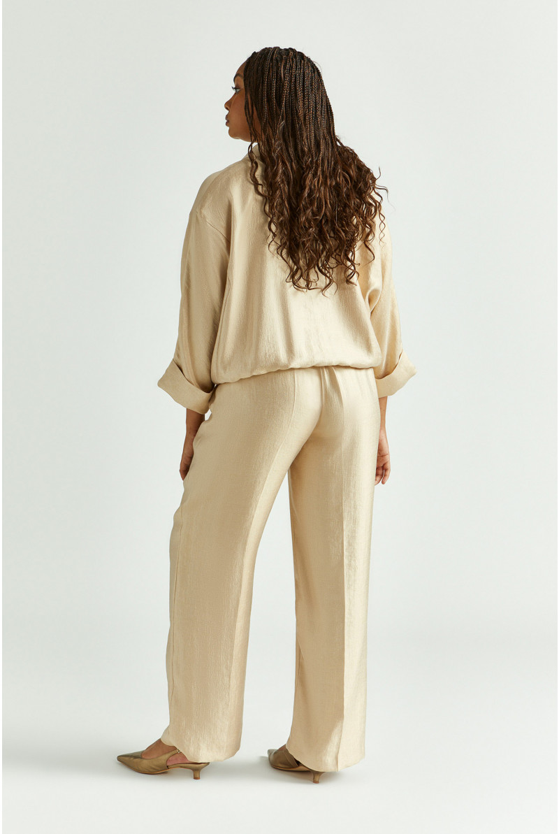 Pantalon brillant à jambes larges