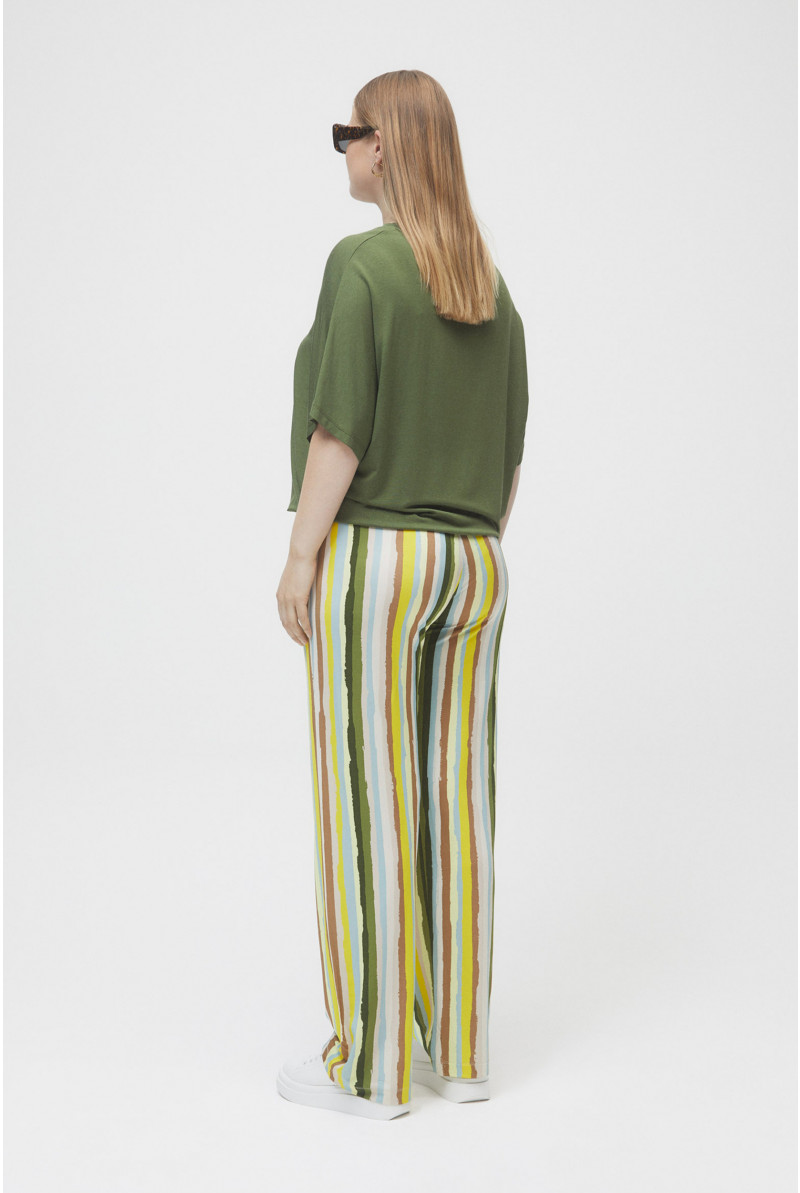 Pantalon ample à rayures jaunes et vertes