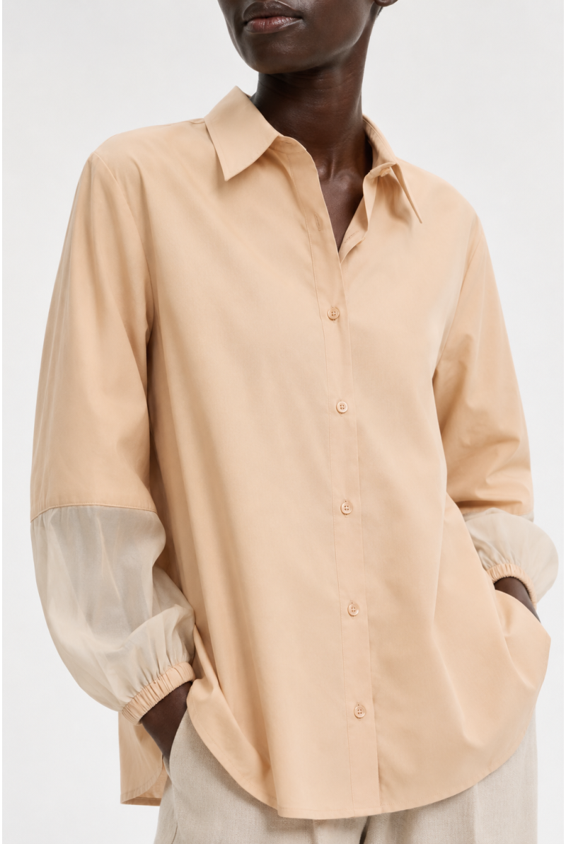 Blouse with organza sleeves