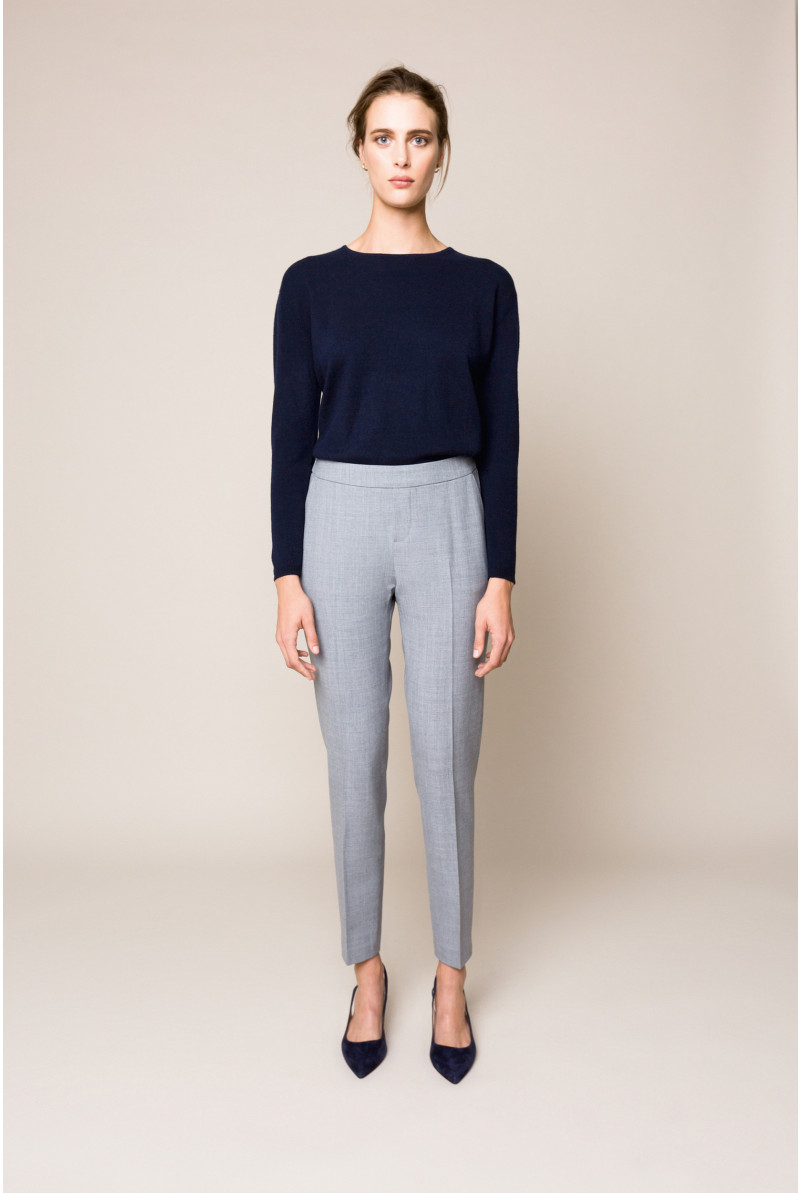 Chino habillé en laine gris clair
