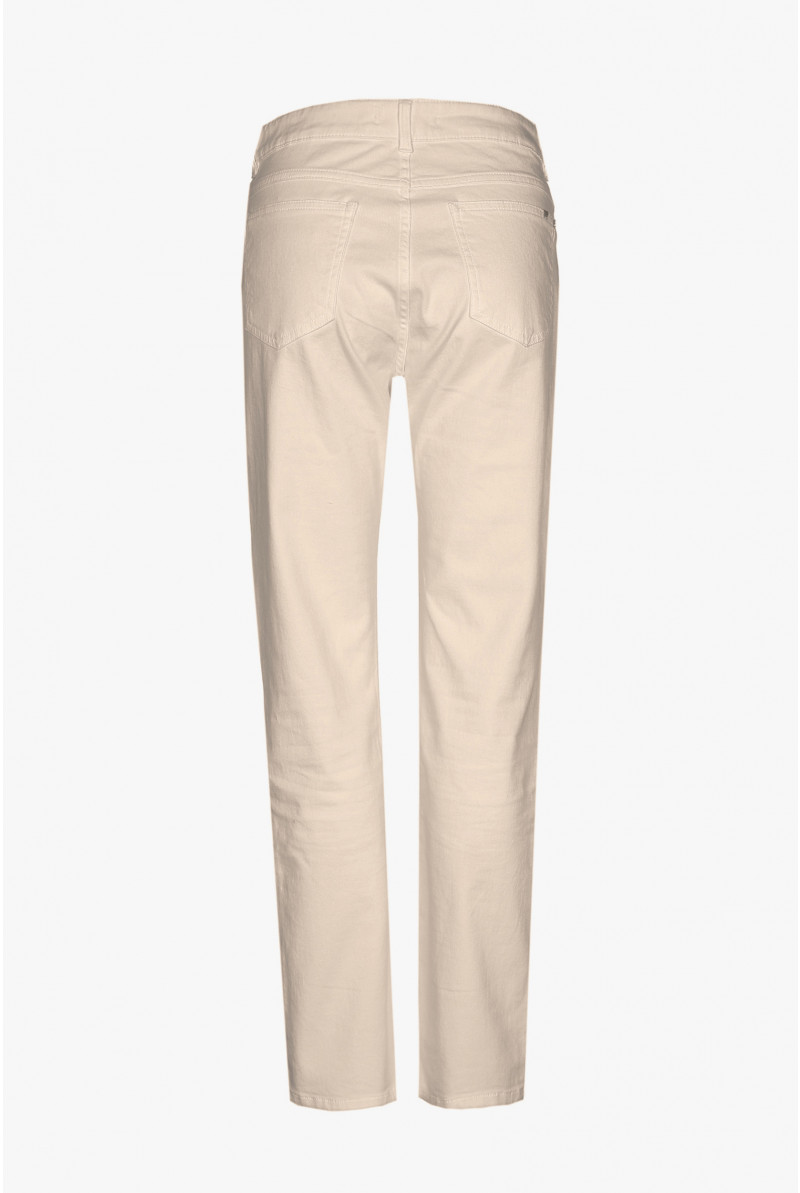 Jean beige à coupe ajustée