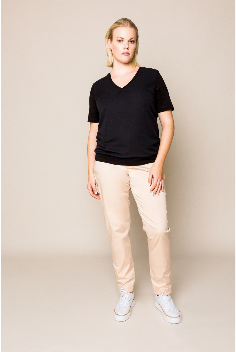 Pantalon en coton beige à coupe ajustée