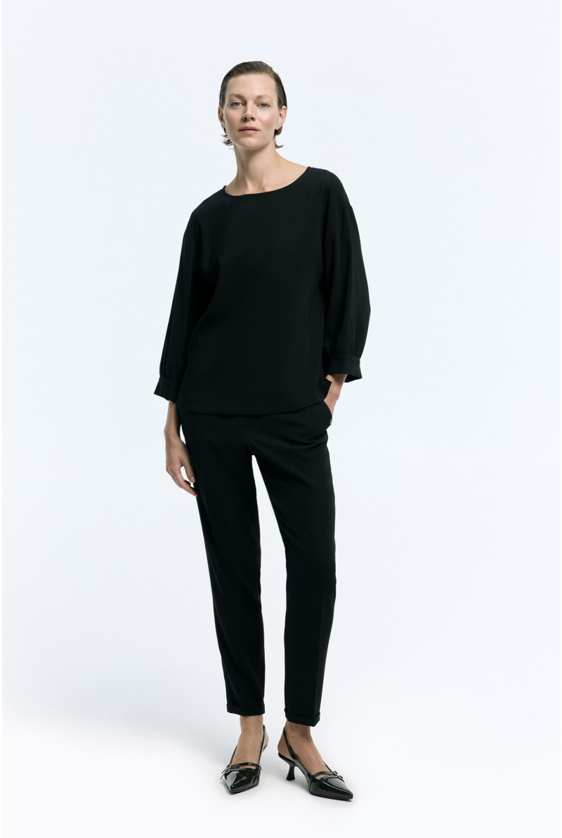 Bluse mit weiten Ärmeln