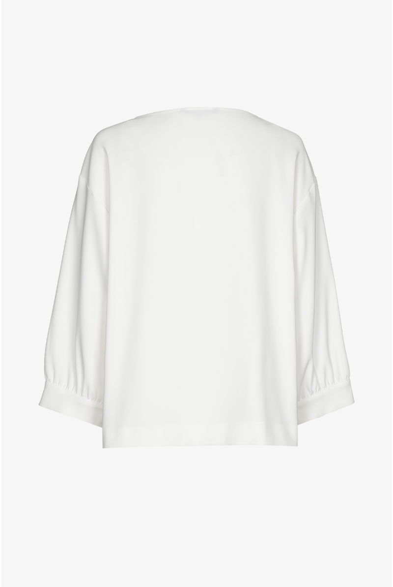 Blouse with loose sleeves