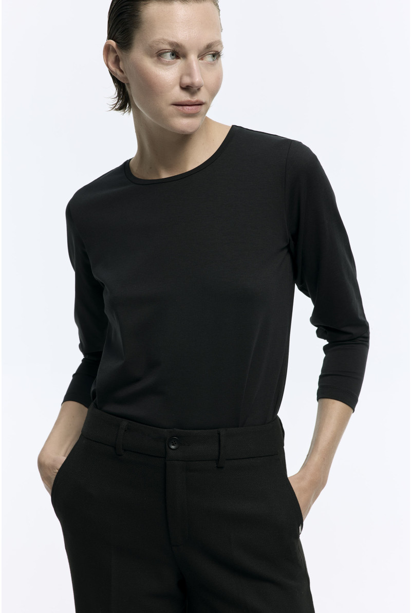 Longsleeve with round neck