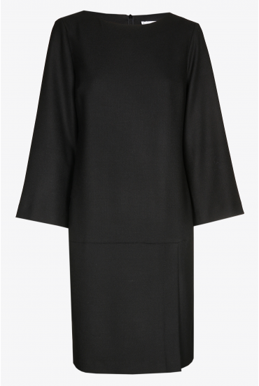 Asymmetrisches Kleid mit Schlitz