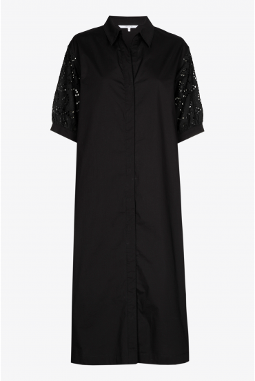 Robe avec broderie anglaise