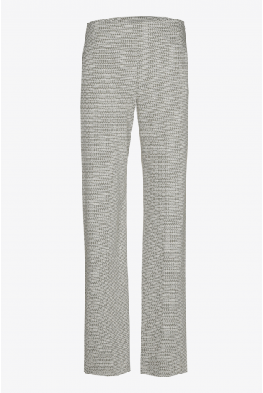 Trousers with detailed pattern 