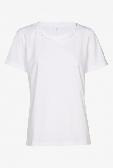 White T-shirt with round neck