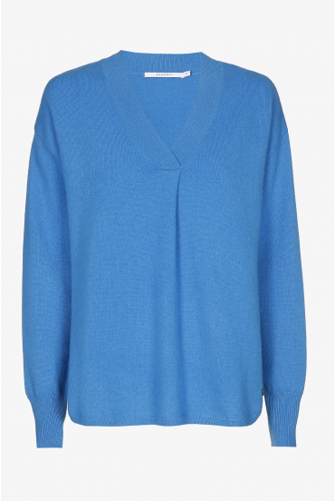 Soft cashmere jumper with V-neck