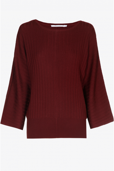 Pullover with batwing sleeves