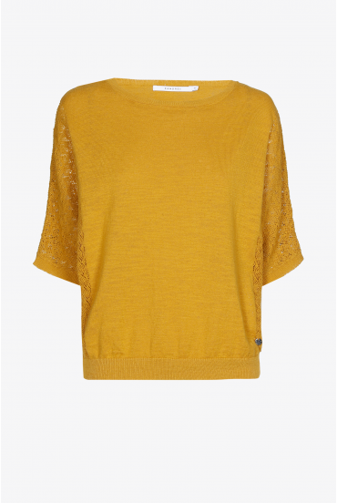 Petit pull en maille ajourée
