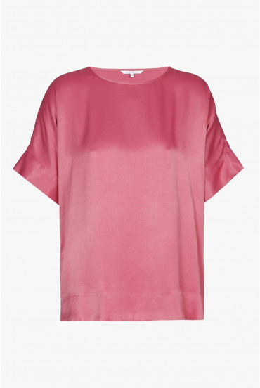 Pink blouse with short sleeves