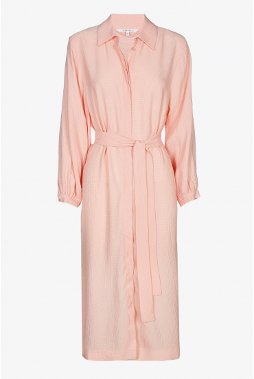 Flowing dress with sash