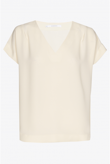 Timeless blouse with short sleeves 