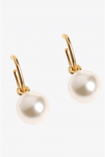 Pearl earrings