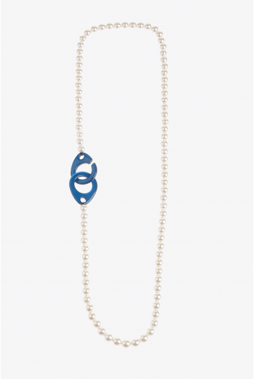 Pearl necklace