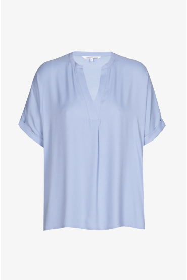 Feminine blouse