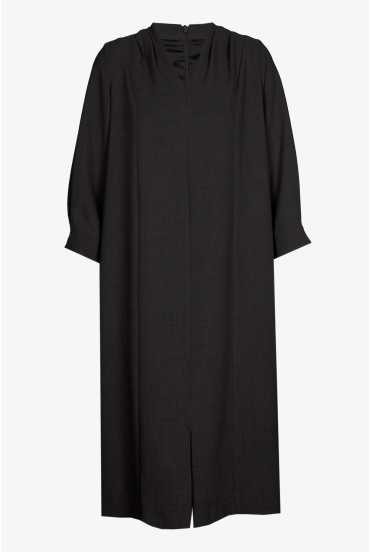 Long dress in crepe fabric