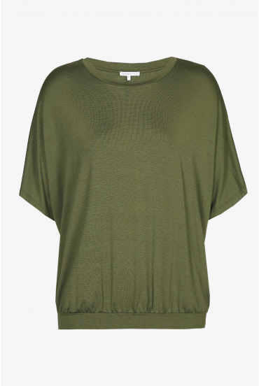 Green T-shirt with short sleeves