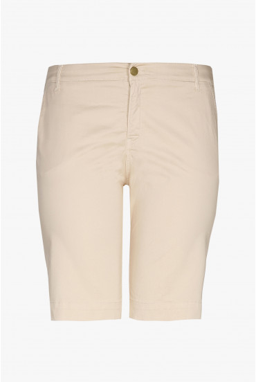 Beige Damenshorts mit enger Passform