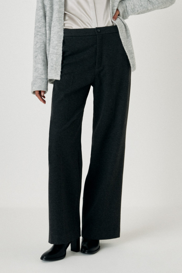 Wide trousers 
